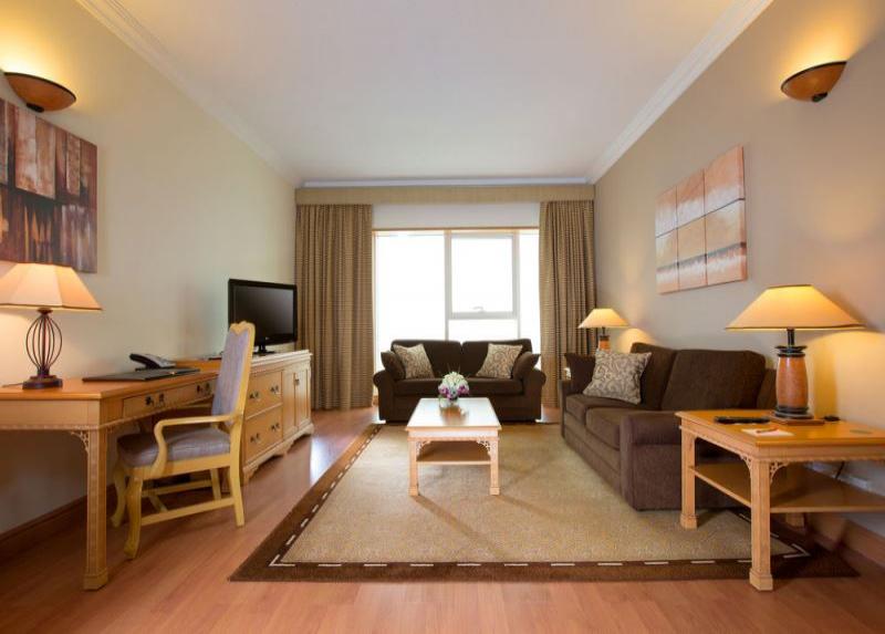 Crowne Plaza / Crowne Plaza