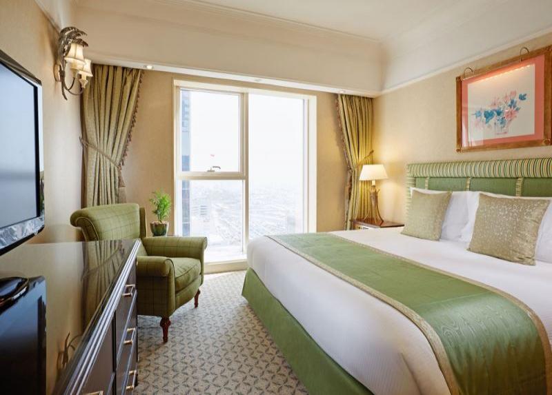 Crowne Plaza / Crowne Plaza