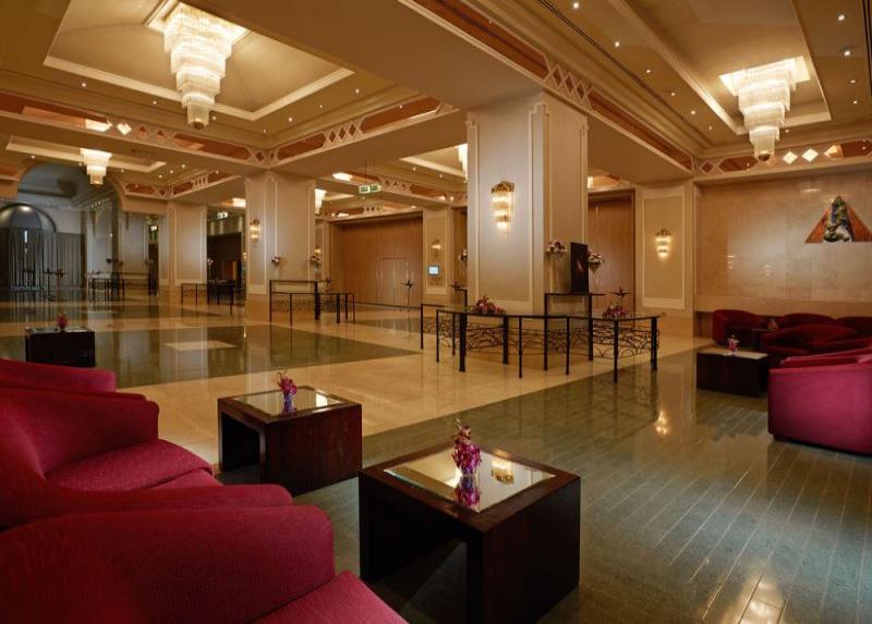 Crowne Plaza / Crowne Plaza