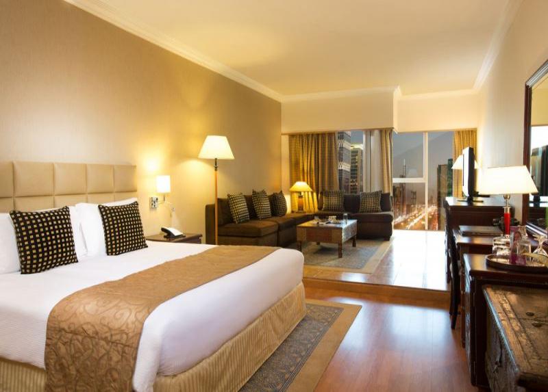Crowne Plaza / Crowne Plaza