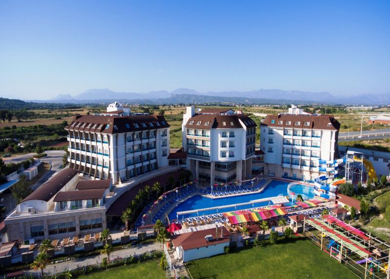 RAMADA RESORT BY WYNDHAM SIDE