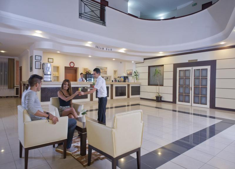 Aydinbey Gold Dreams / Aydinbey Gold Dreams