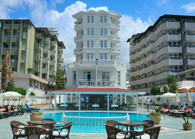 Azak Hotel / Azak Hotel