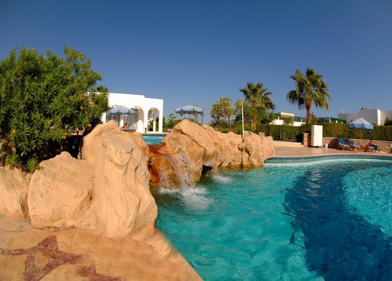 Safir Sharm Waterfalls Resort / Safir Sharm Waterfalls Resort