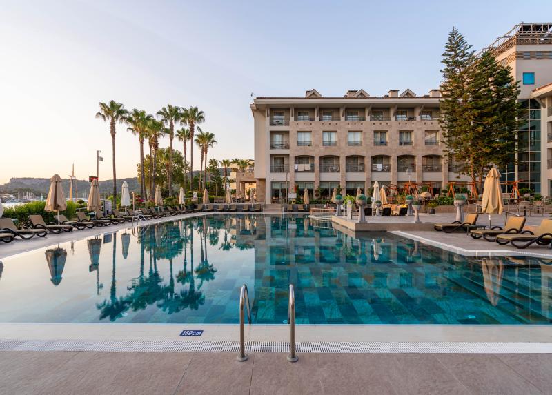 Fame Residence Kemer Hotel And Spa / Fame Residence Kemer Hotel And Spa