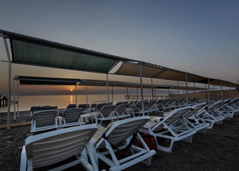 Larissa Mare Beach / Larissa Mare Beach