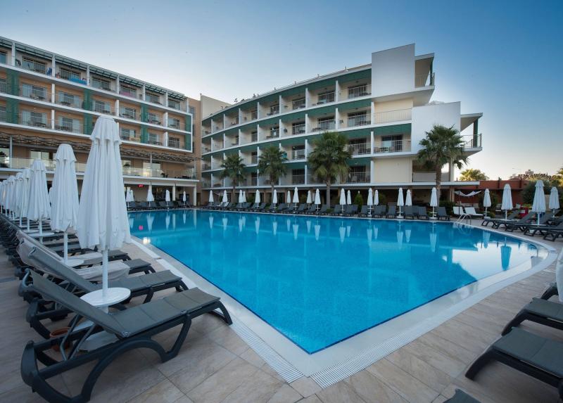 TUI BLUE BARUT ANDIZ