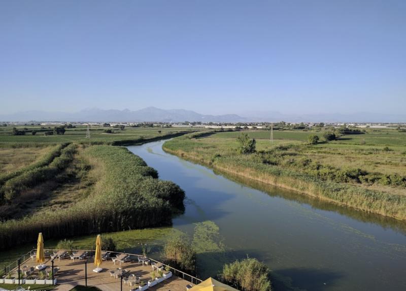 Aska Lara River Suite / Aska Lara River Suite