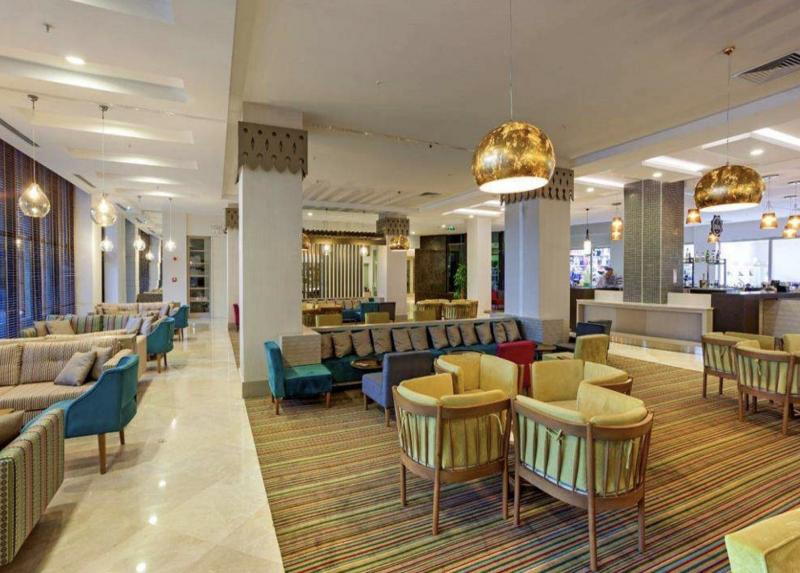 Aska Lara River Suite / Aska Lara River Suite