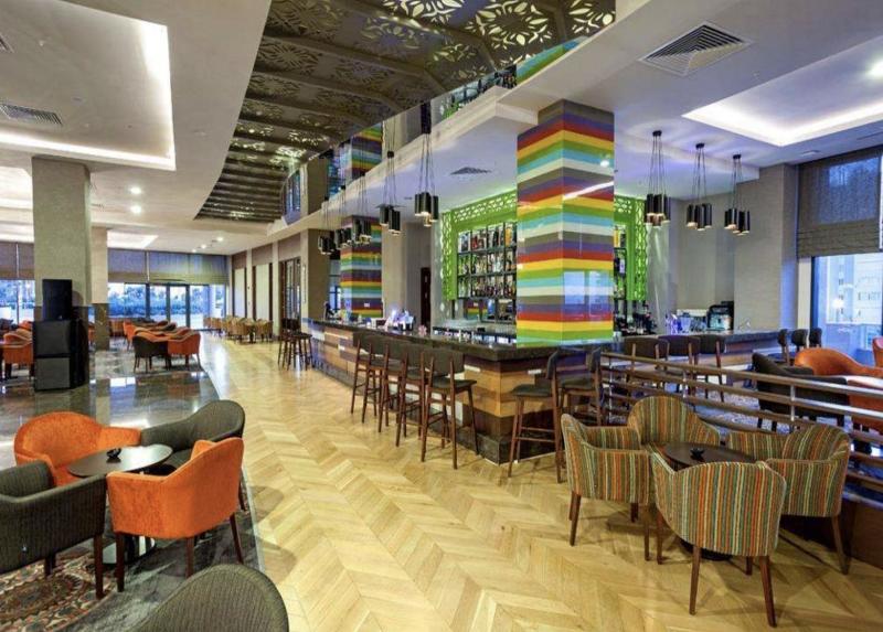 Aska Lara River Suite / Aska Lara River Suite