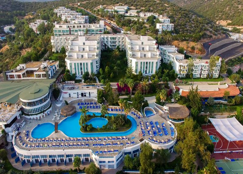 Bodrum Holiday Resort & Spa / Bodrum Holiday Resort & Spa