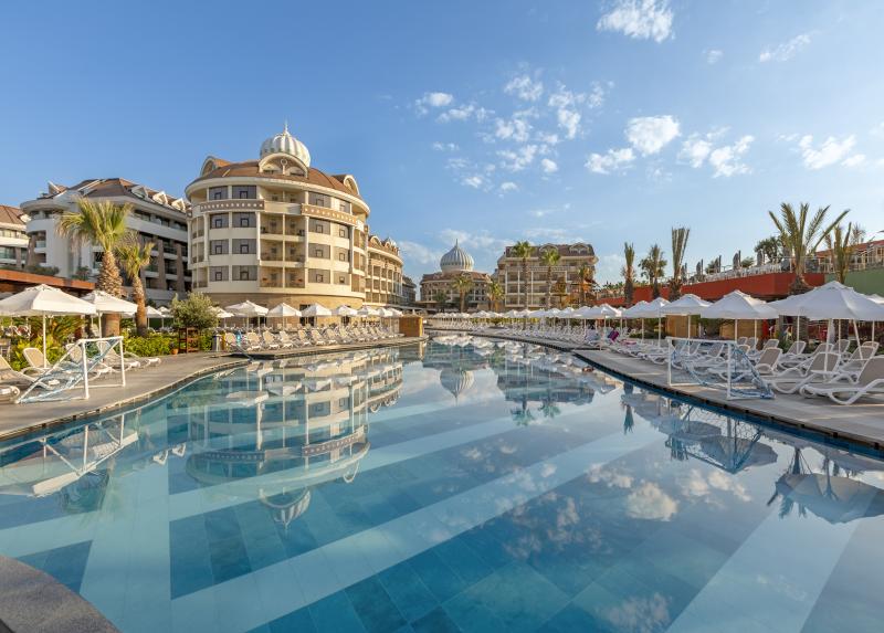 Kirman Belazur Resort & Spa / Kirman Belazur Resort & Spa