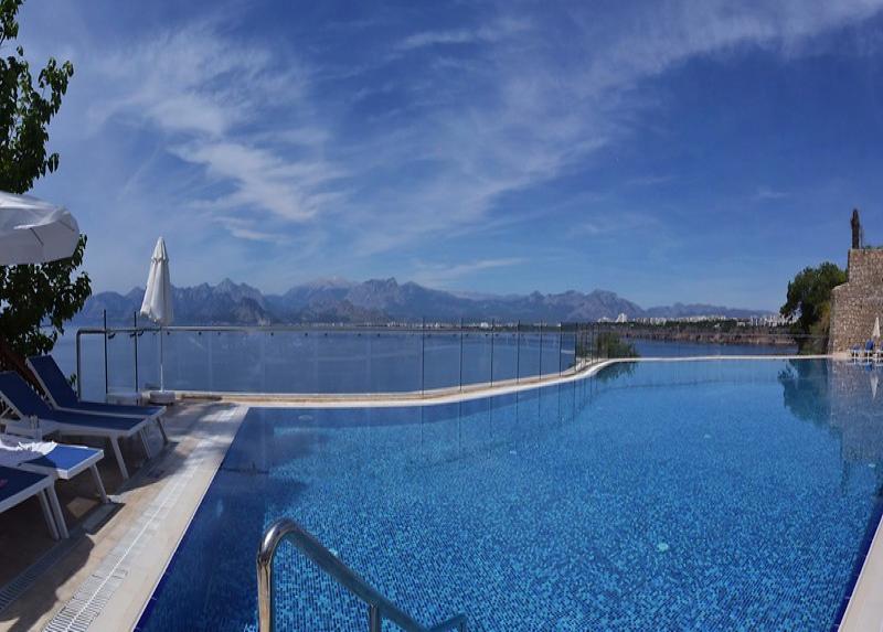 Ramada Plaza Antalya / Ramada Plaza Antalya