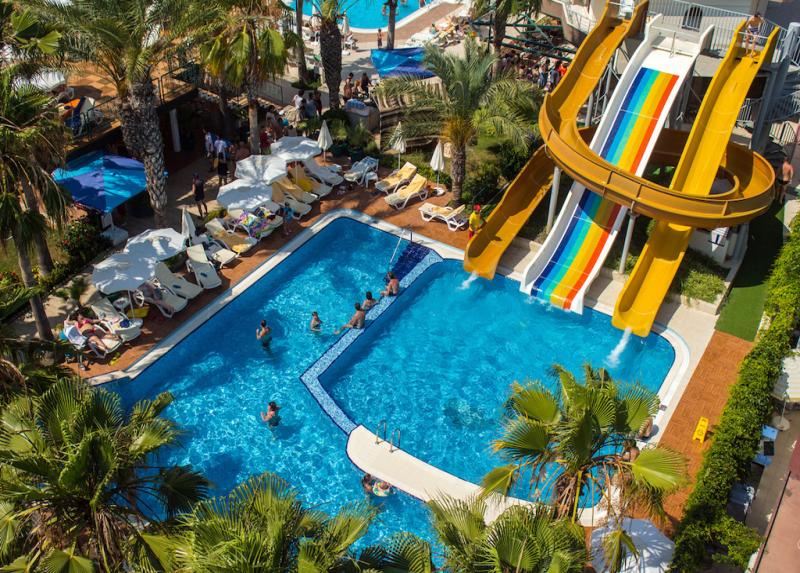 Galeri Resort Hotel / Galeri Resort Hotel