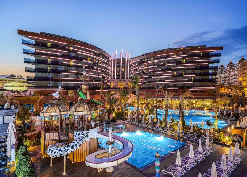 KIRMAN CALYPTUS RESORT & SPA