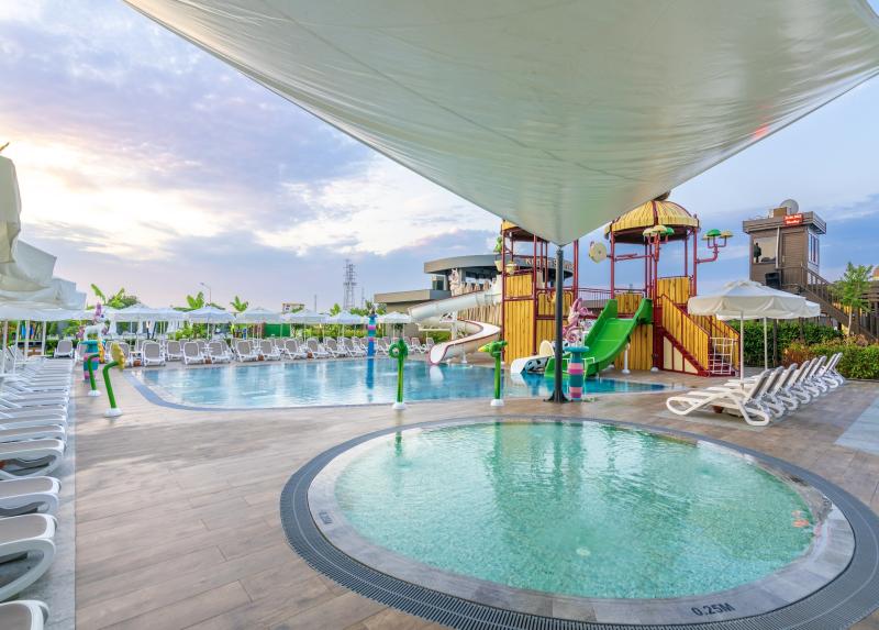 Kirman Calyptus Resort & Spa / Kirman Calyptus Resort & Spa