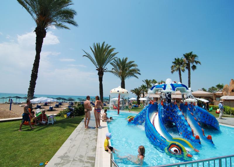 Adora Golf Resort Hotel / Adora Golf Resort Hotel