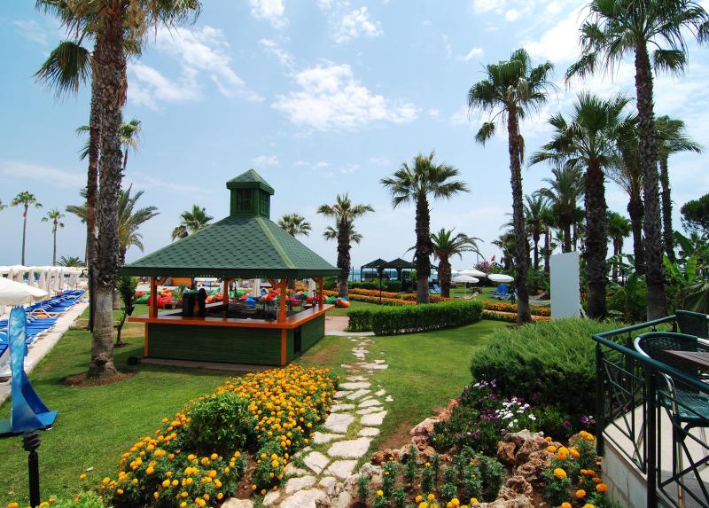 Adora Golf Resort Hotel / Adora Golf Resort Hotel