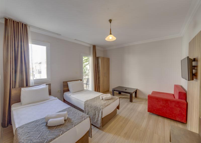 Smart Holiday Hotel / Smart Holiday Hotel