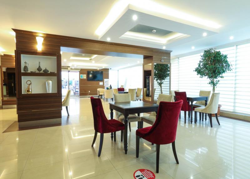 Crystal Aura Beach Resort And Spa / Crystal Aura Beach Resort And Spa