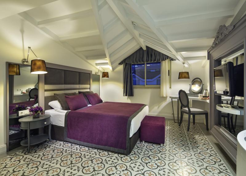 Crystal Aura Beach Resort And Spa / Crystal Aura Beach Resort And Spa