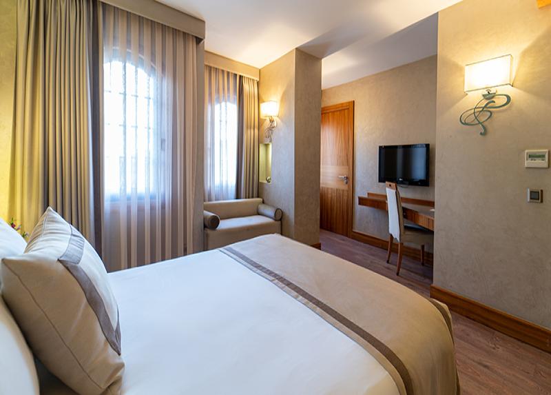 Biz Cevahir Hotel Istanbul / Biz Cevahir Hotel Istanbul