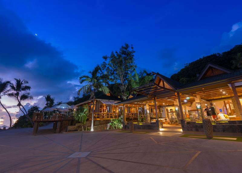 Coco De Mer Hotel And Black Parrot Suites / Coco De Mer Hotel And Black Parrot Suites