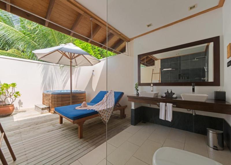 Vilamendhoo Island Resort & Spa / Vilamendhoo Island Resort & Spa