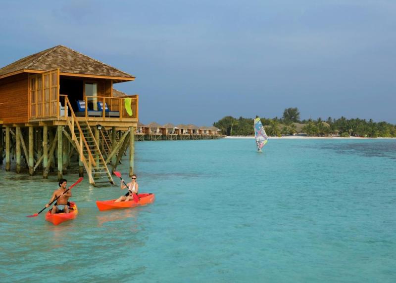 Vilamendhoo Island Resort & Spa / Vilamendhoo Island Resort & Spa