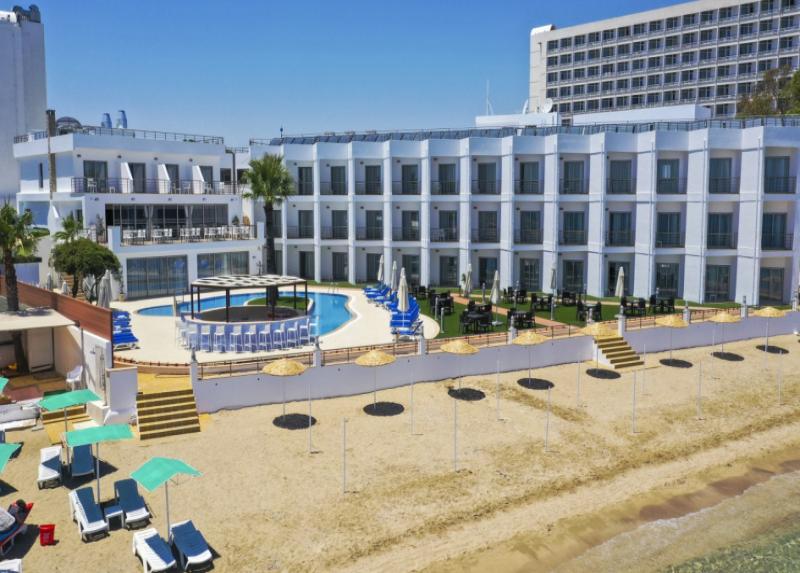 Mimoza Beach Hotel / Mimoza Beach Hotel