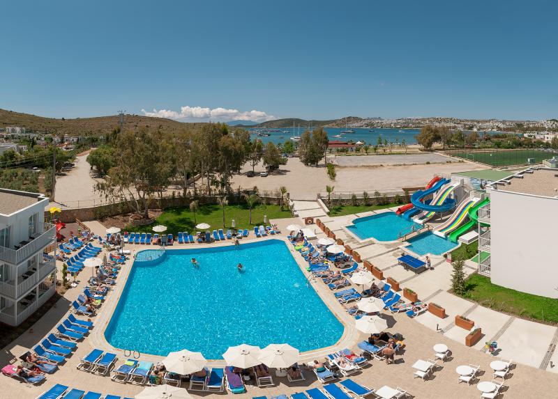 Bodrum Beach Resort / Bodrum Beach Resort