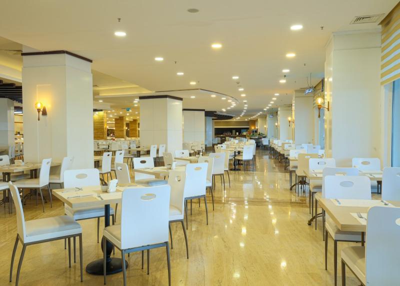 Crystal Admiral Resort Suites And Spa / Crystal Admiral Resort Suites And Spa