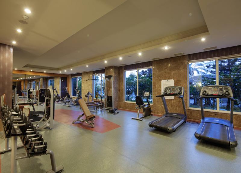 Crystal Admiral Resort Suites And Spa / Crystal Admiral Resort Suites And Spa