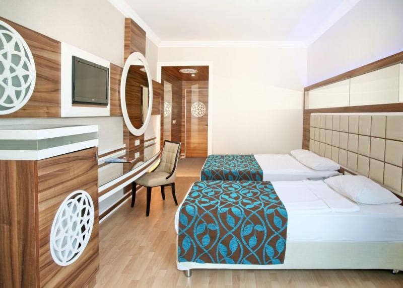 Grand Zaman Beach Hotel / Grand Zaman Beach Hotel