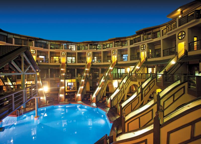 Limak Lara Deluxe Hotel & Resort / Limak Lara Deluxe Hotel & Resort