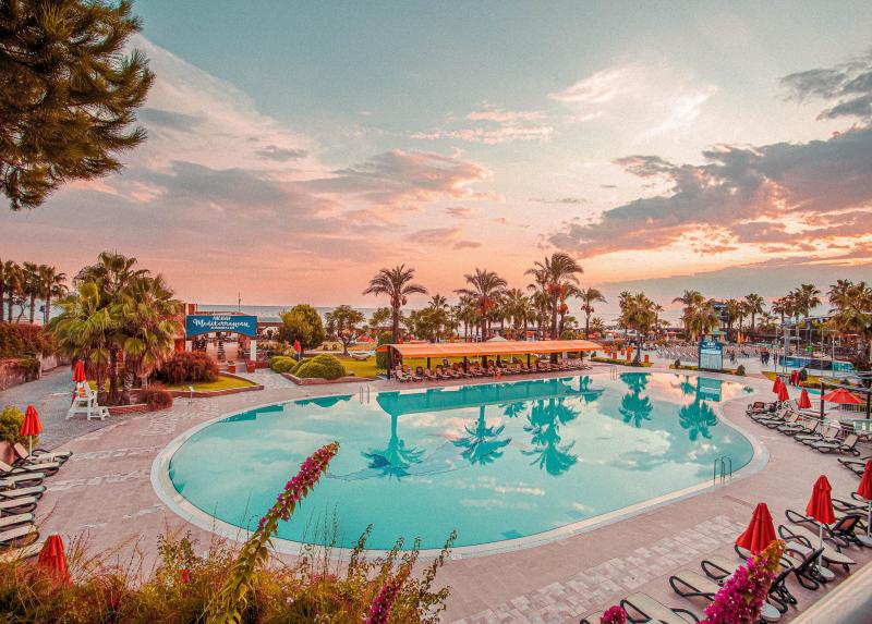 Pine Beach Belek / Pine Beach Belek