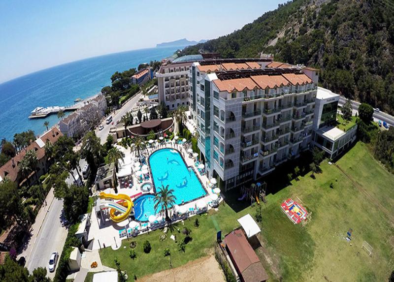 Grand Ring Hotel / Grand Ring Hotel