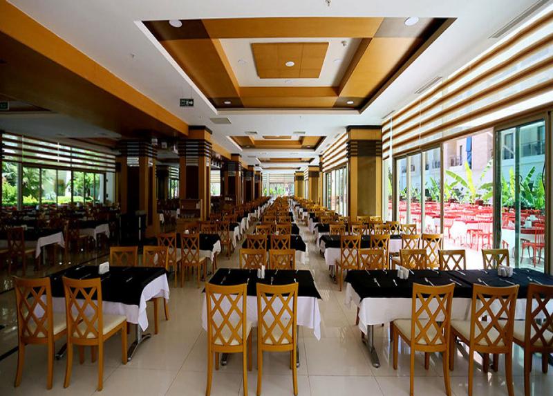 Grand Ring Hotel / Grand Ring Hotel