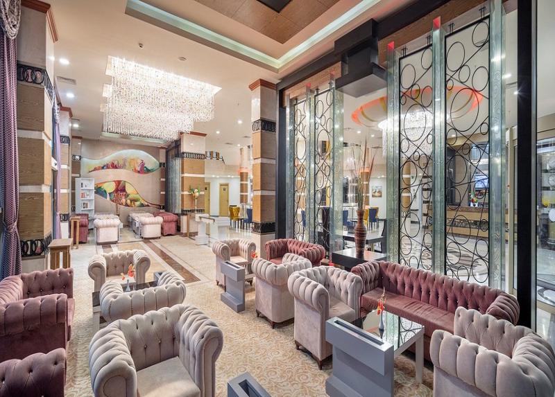 Grand Ring Hotel / Grand Ring Hotel