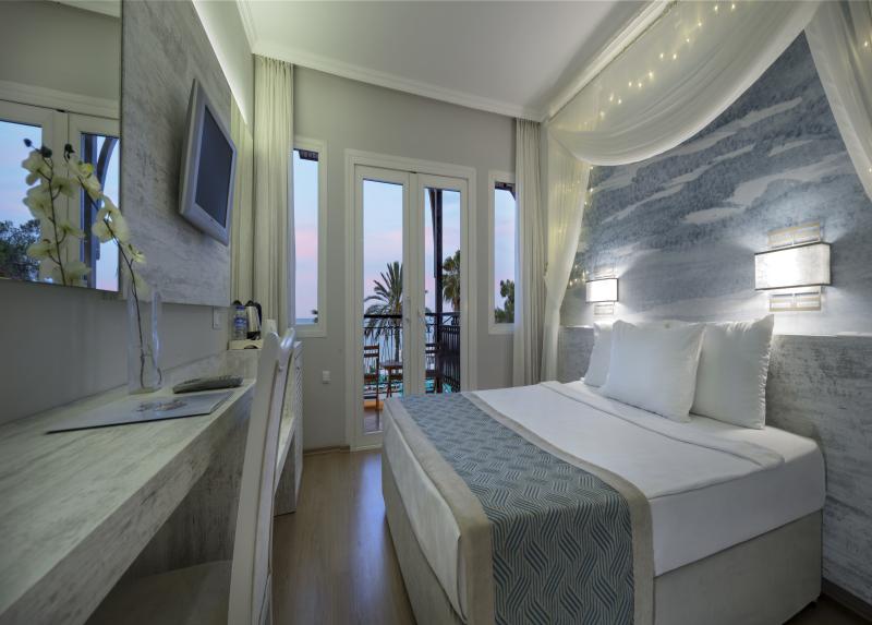 Grand Ring Hotel / Grand Ring Hotel