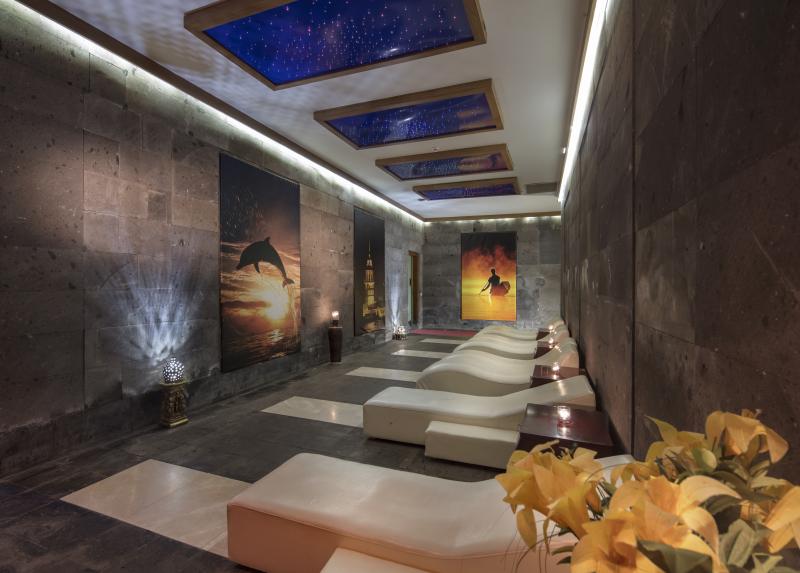 Grand Ring Hotel / Grand Ring Hotel