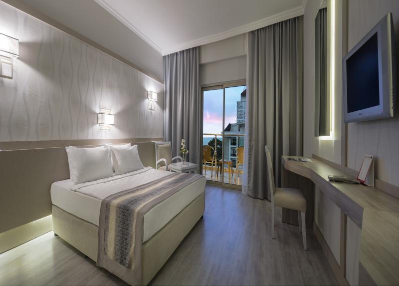 Grand Ring Hotel / Grand Ring Hotel