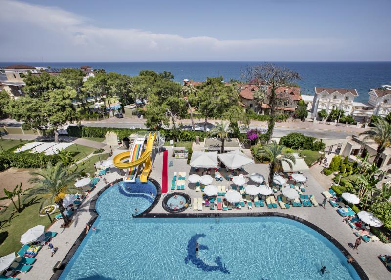 Grand Ring Hotel / Grand Ring Hotel