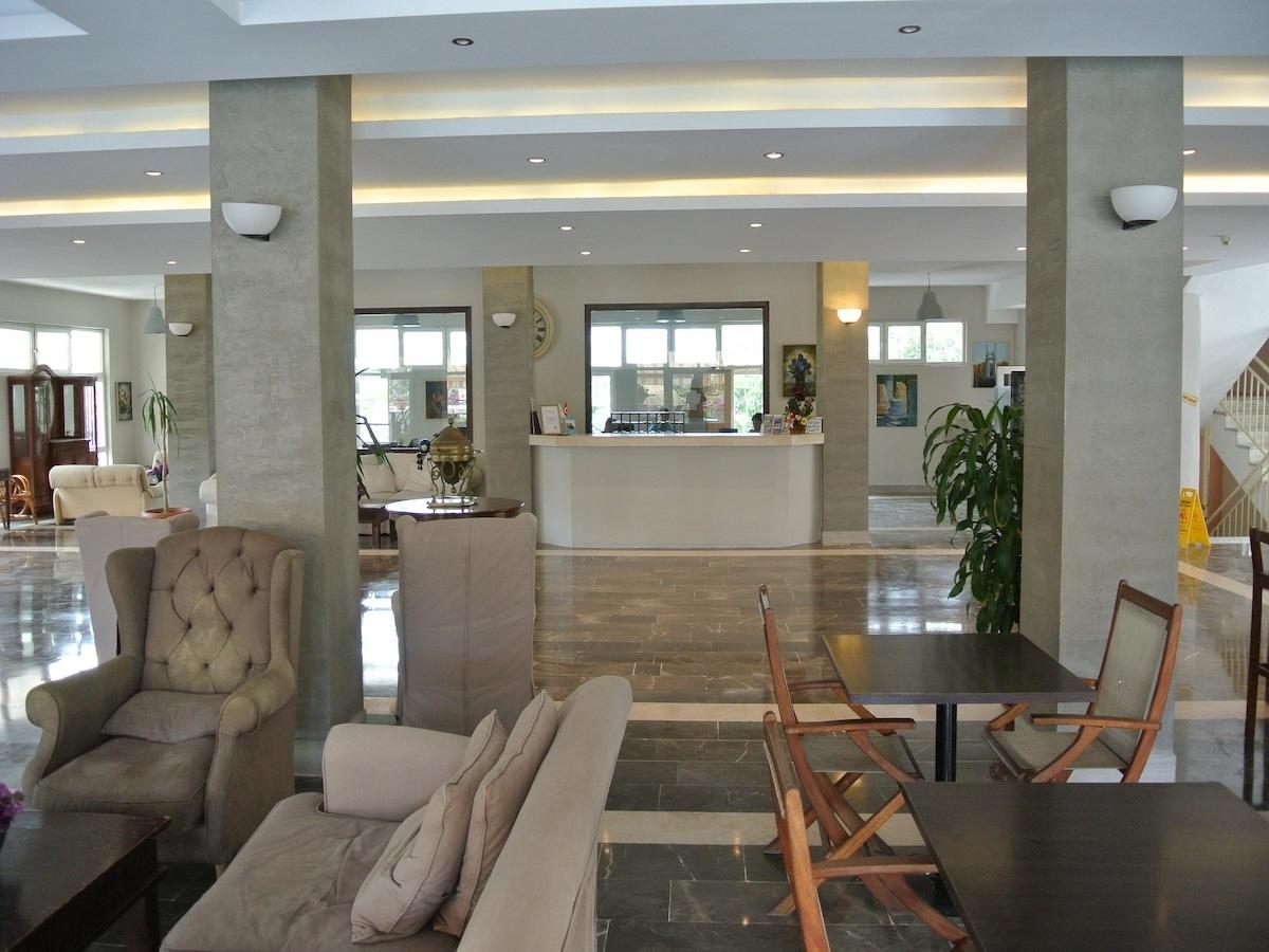 Begonville Hotel / Begonville Hotel