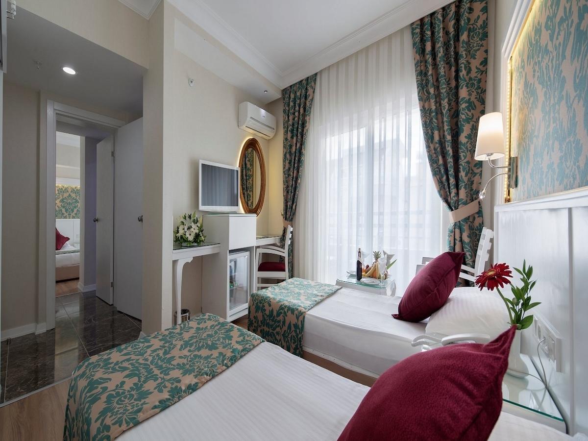 Alaiye Kleopatra Hotel & Apartman / Alaiye Kleopatra Hotel & Apartman