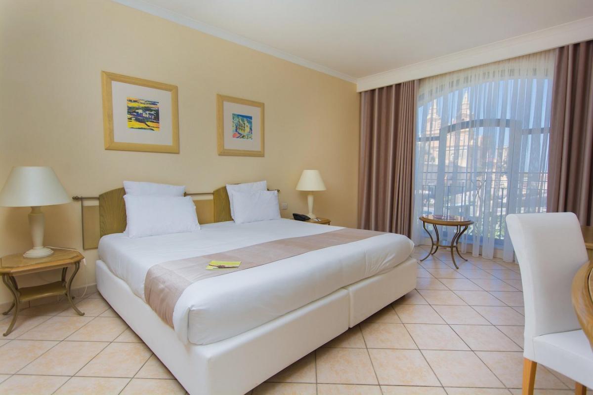 Maritim Antonine / Maritim Antonine