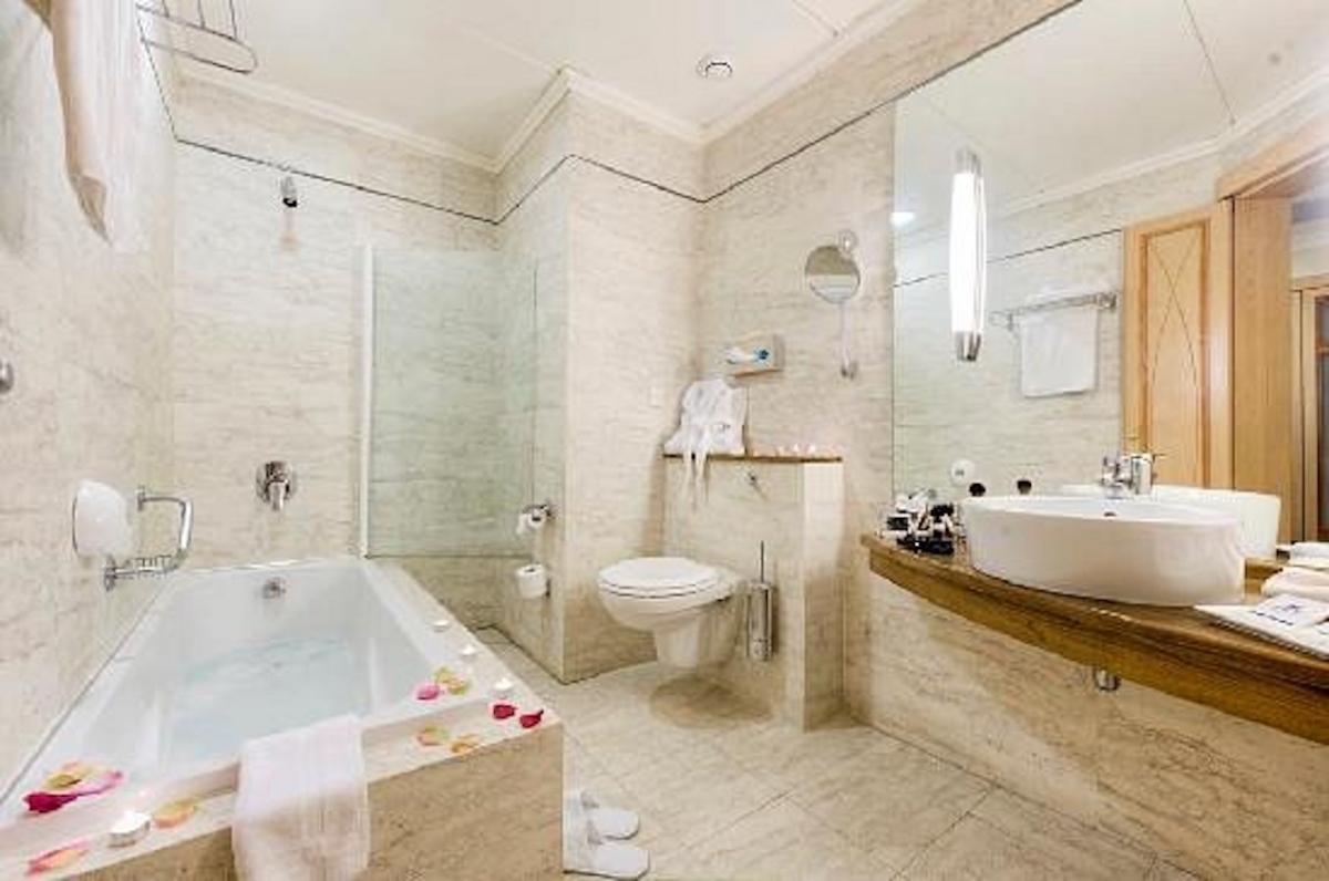 Maritim Antonine / Maritim Antonine