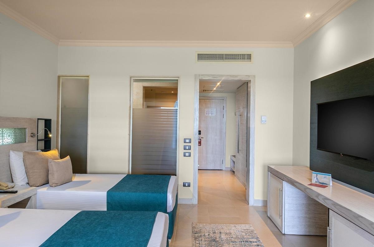 Movenpick Waterpark Resort & Spa Soma Bay / Movenpick Waterpark Resort & Spa Soma Bay