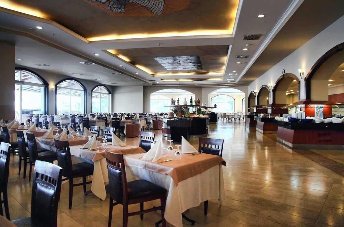Yasmin Bodrum Resort / Yasmin Bodrum Resort