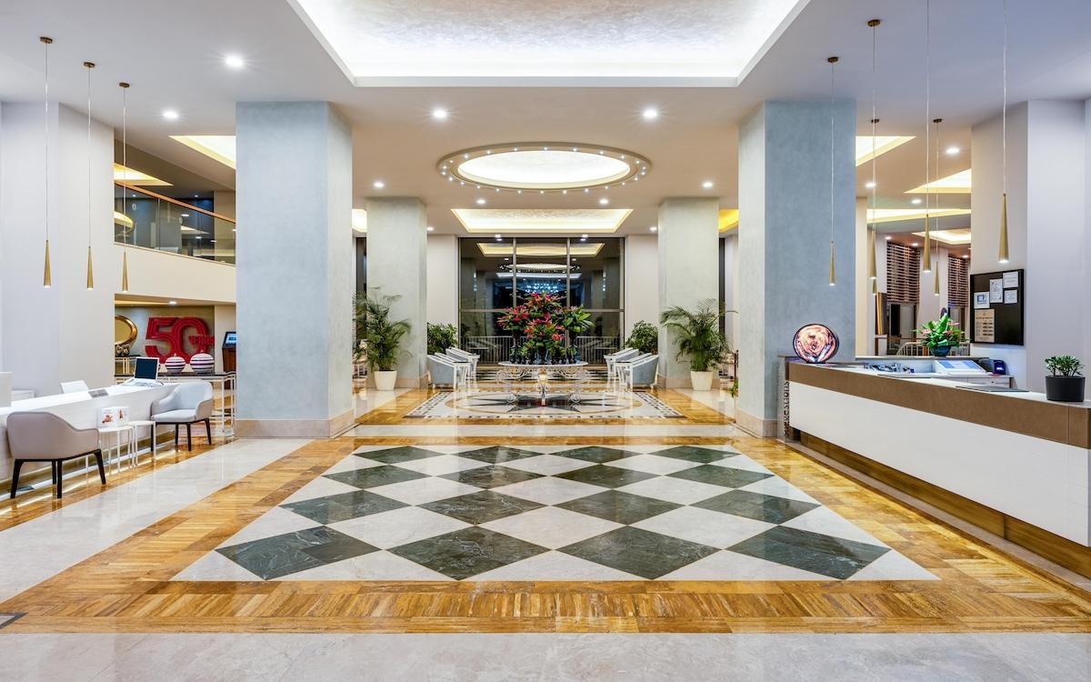 Arum Barut Collection / Arum Barut Collection